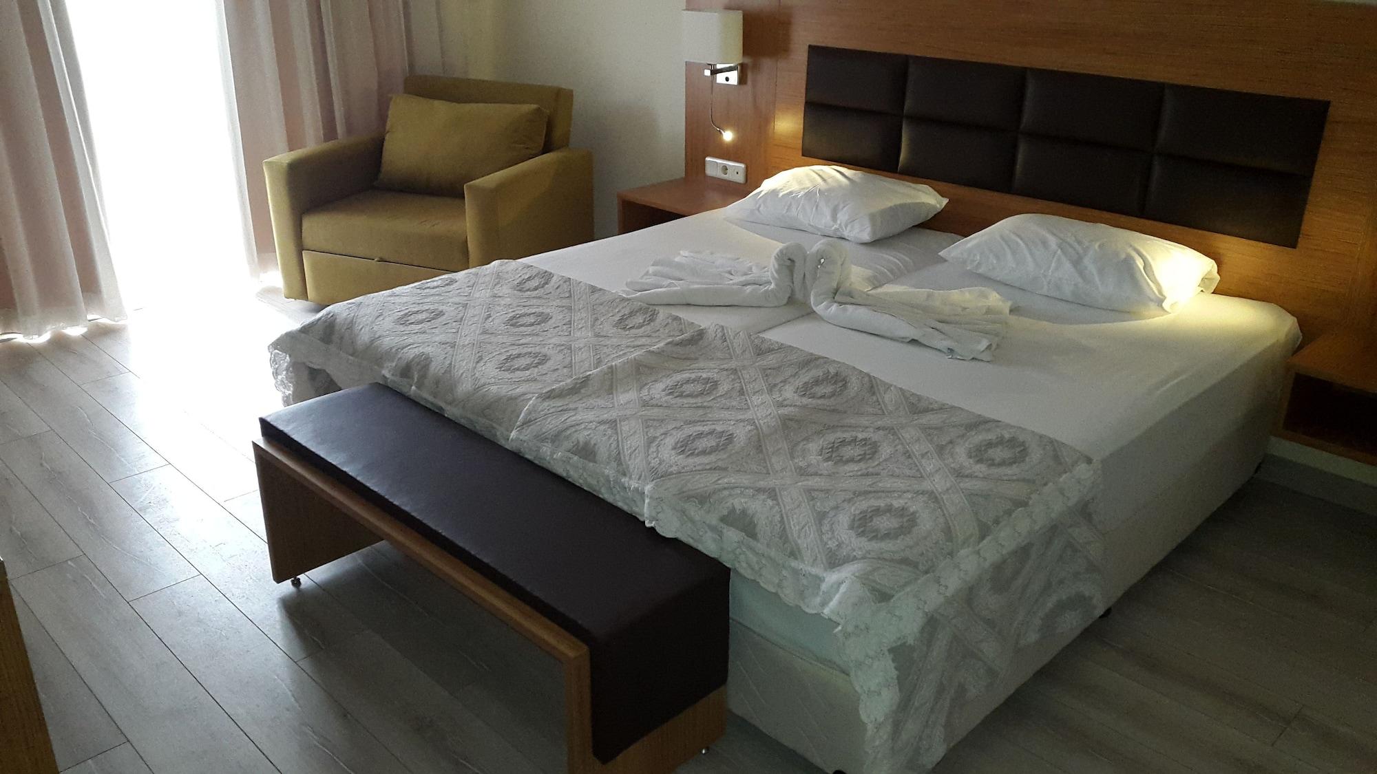 Begonville Hotel Marmaris Esterno foto